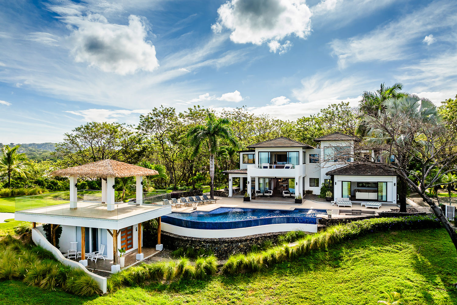 You are currently viewing How to Buy Property in Costa Rica Safely